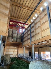 Aufhängung Heukran in der Scheune